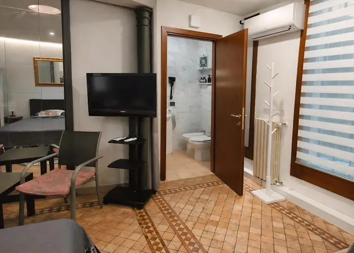 Galileo - Indipendente Con Doccia Emozionale Vicino Ospedale 3*